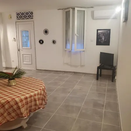 Quiet 2-bedroom Perpignan